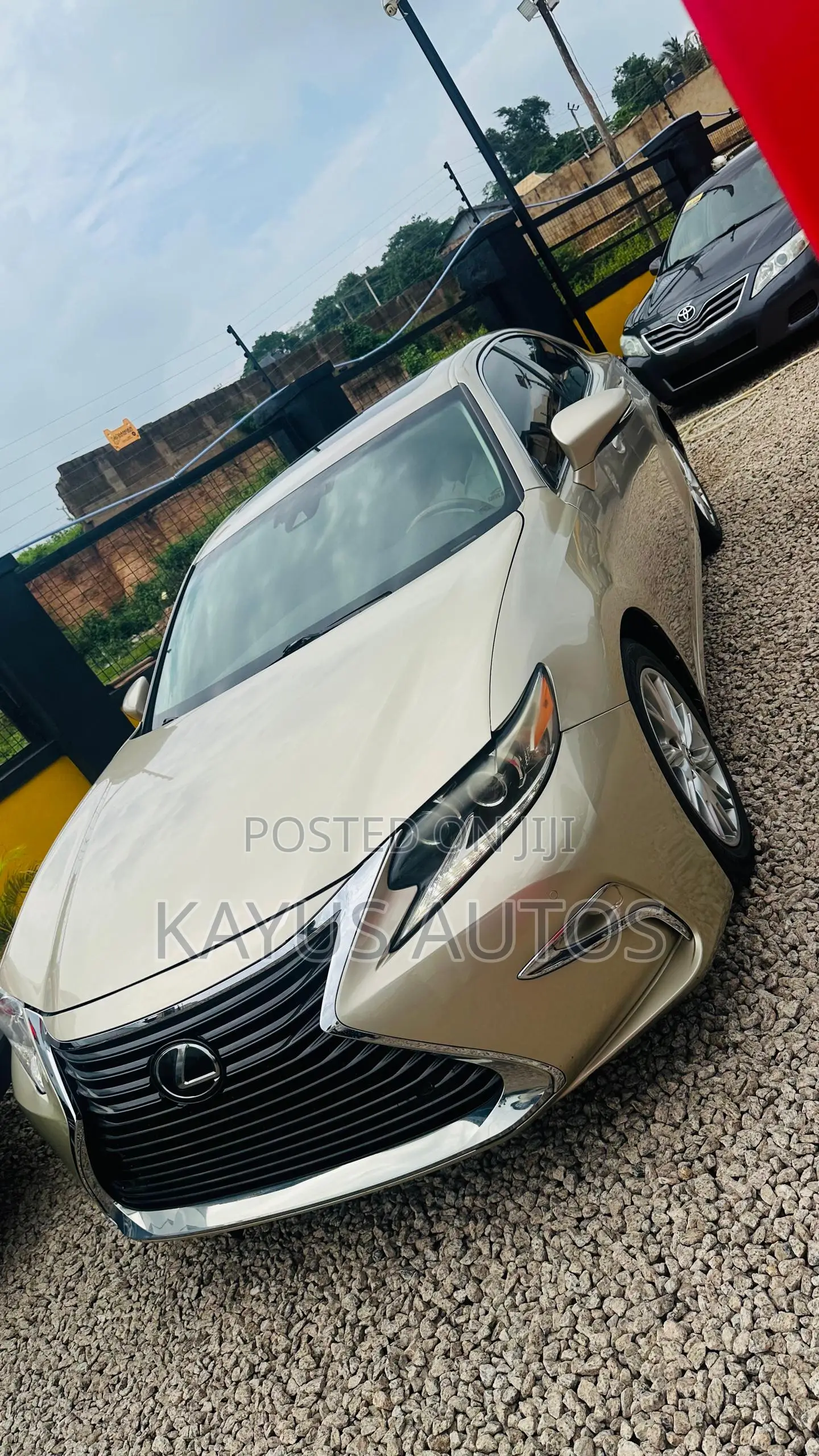 Lexus ES 350 FWD 2017 Gold