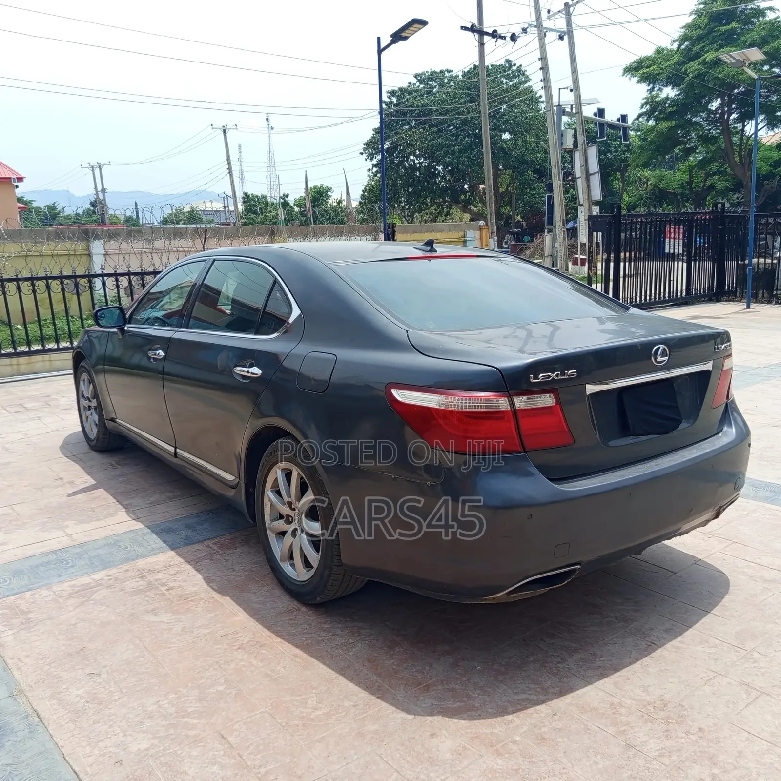 Lexus LX 2008 Gray