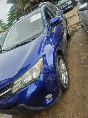 Toyota RAV4 2014 Blue