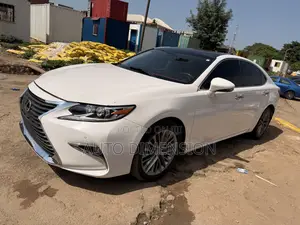 Lexus ES 350 FWD 2013 White