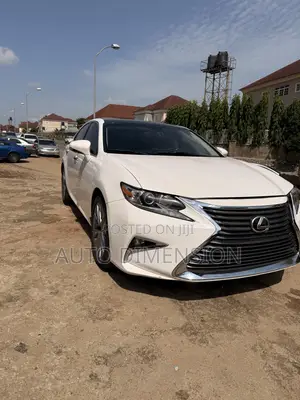 Lexus ES 350 FWD 2013 White