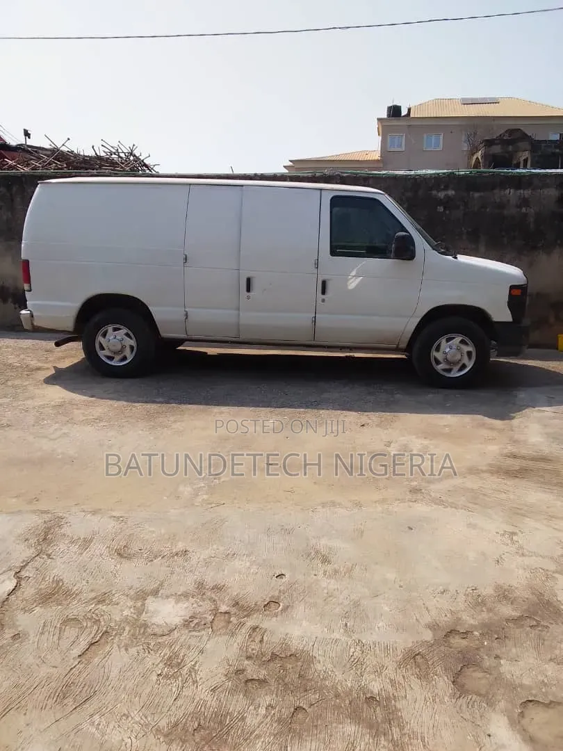 Ford E350 2010 White