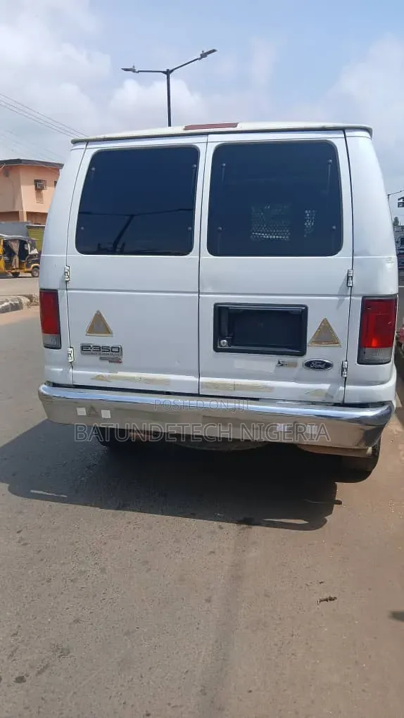 Ford E350 2010 White