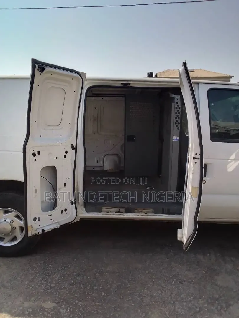 Ford E350 2010 White