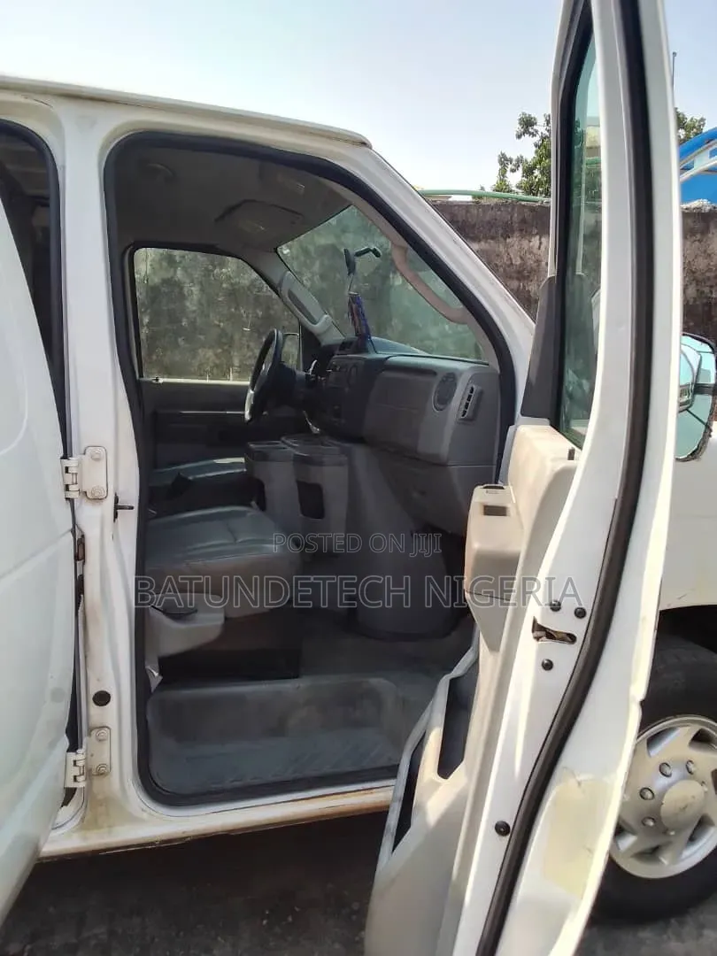 Ford E350 2010 White