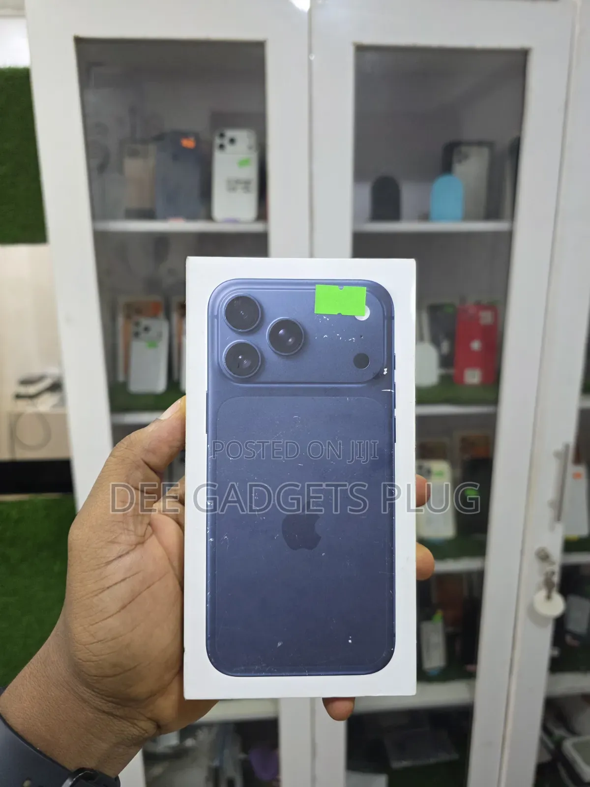 New Apple iPhone 17 Pro Max 256 GB Blue