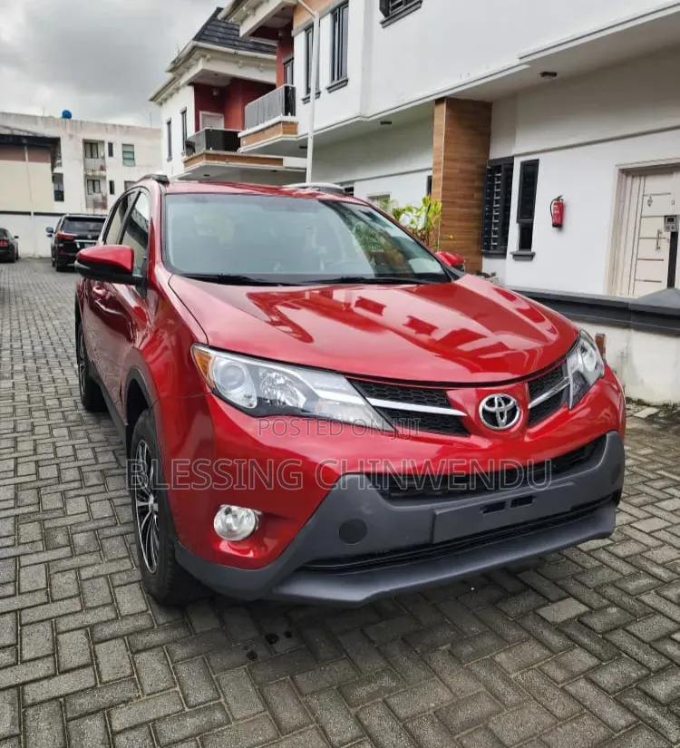 Toyota RAV4 2015 Red