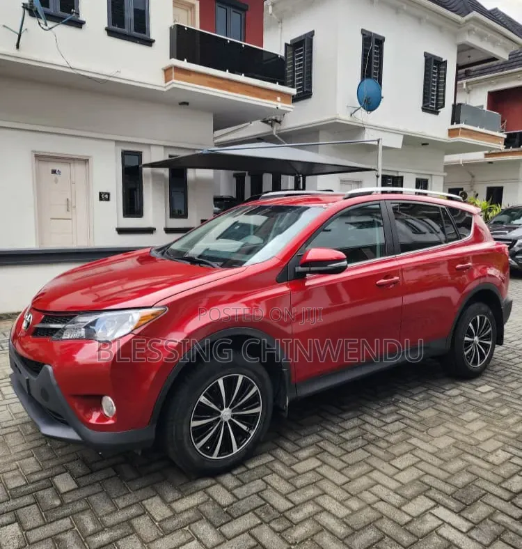 Toyota RAV4 2015 Red