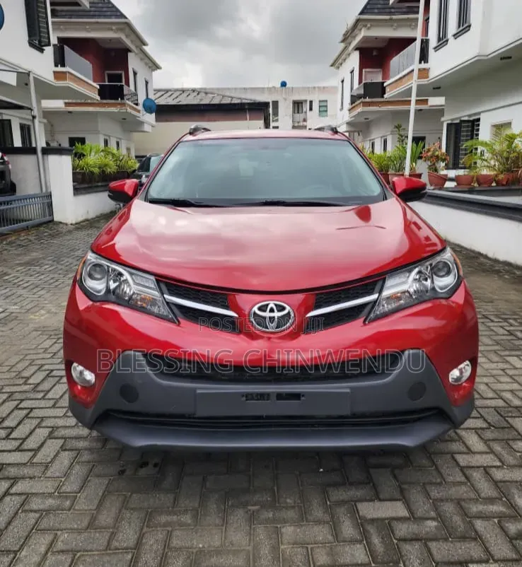 Toyota RAV4 2015 Red