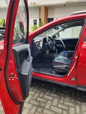 Toyota RAV4 2015 Red