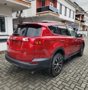 Toyota RAV4 2015 Red