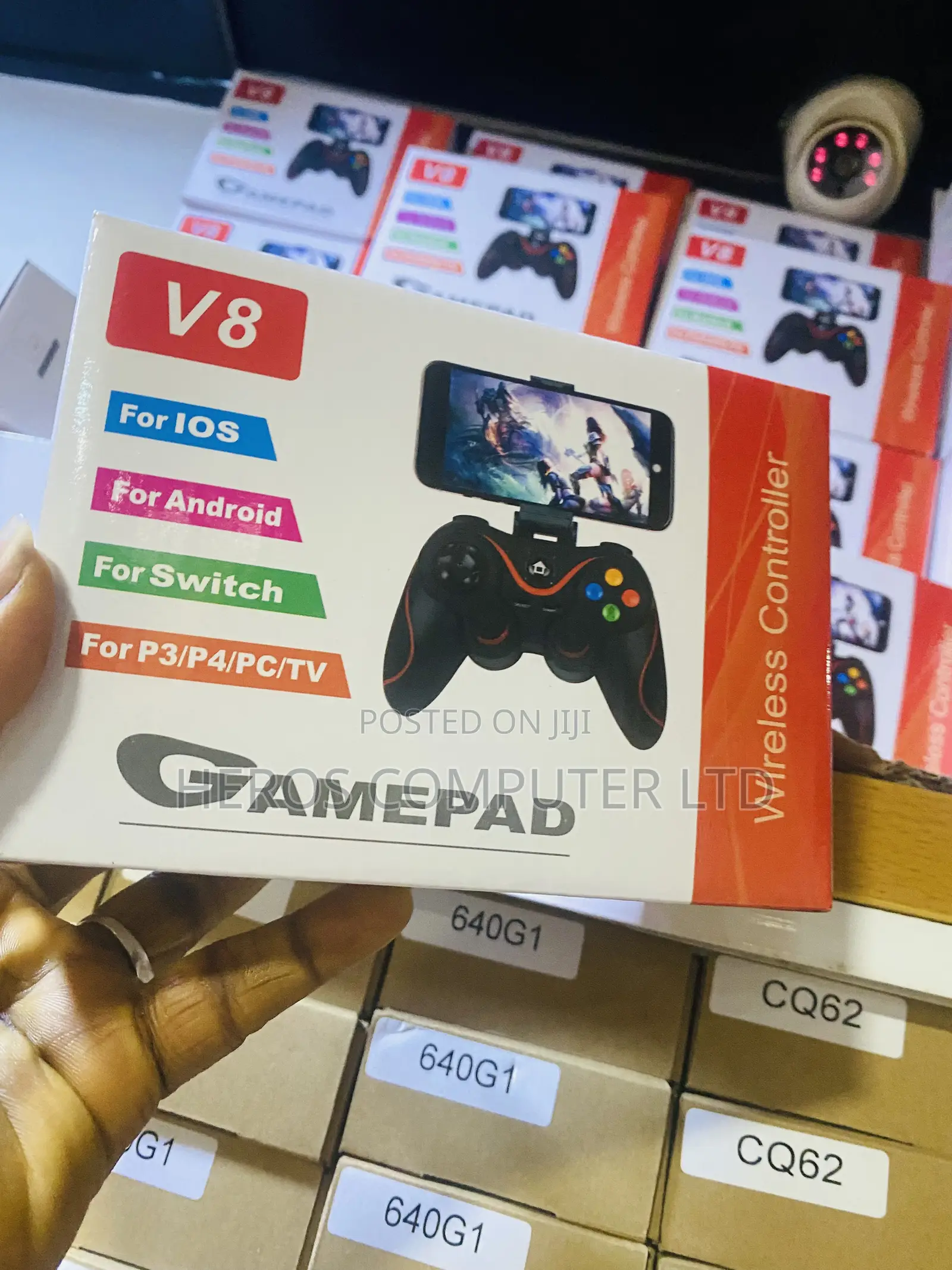 V8 Game Pad