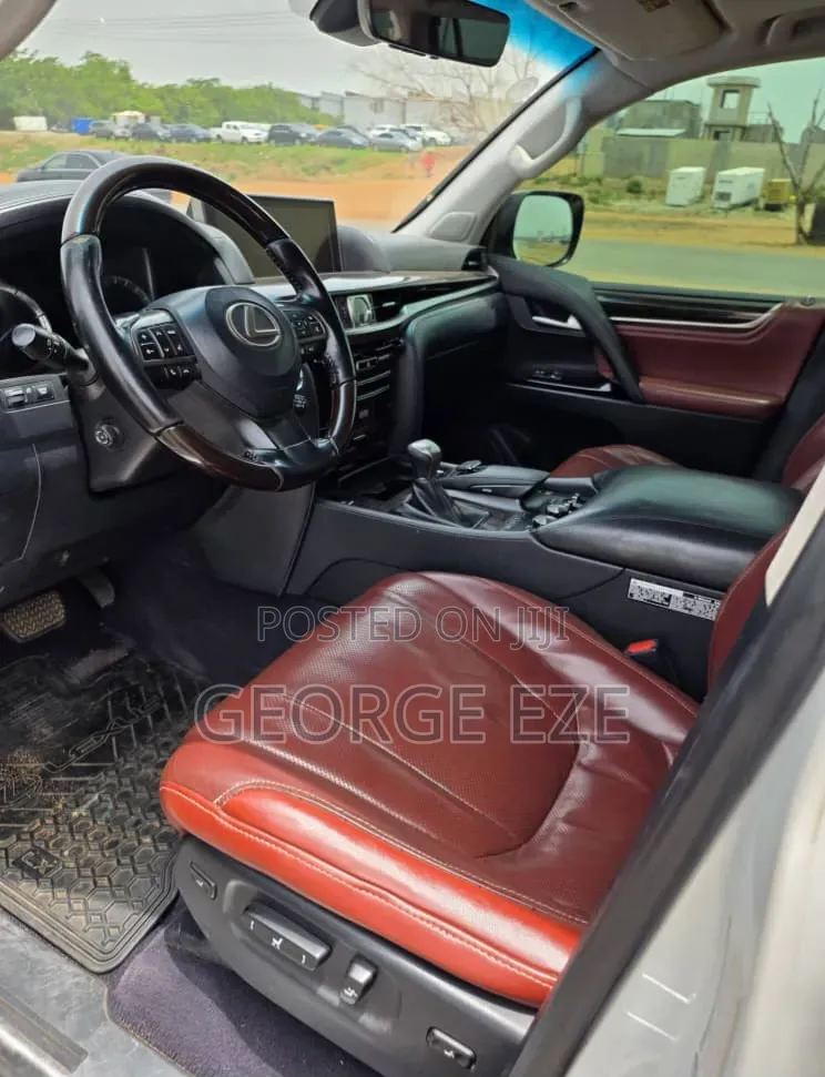 Lexus LX 2018 White