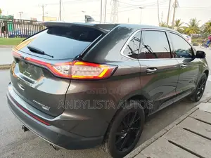 Ford Edge Titanium 4dr FWD 2017 Green