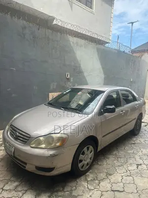 Toyota Corolla 2003 Gold