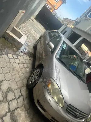 Toyota Corolla 2003 Gold