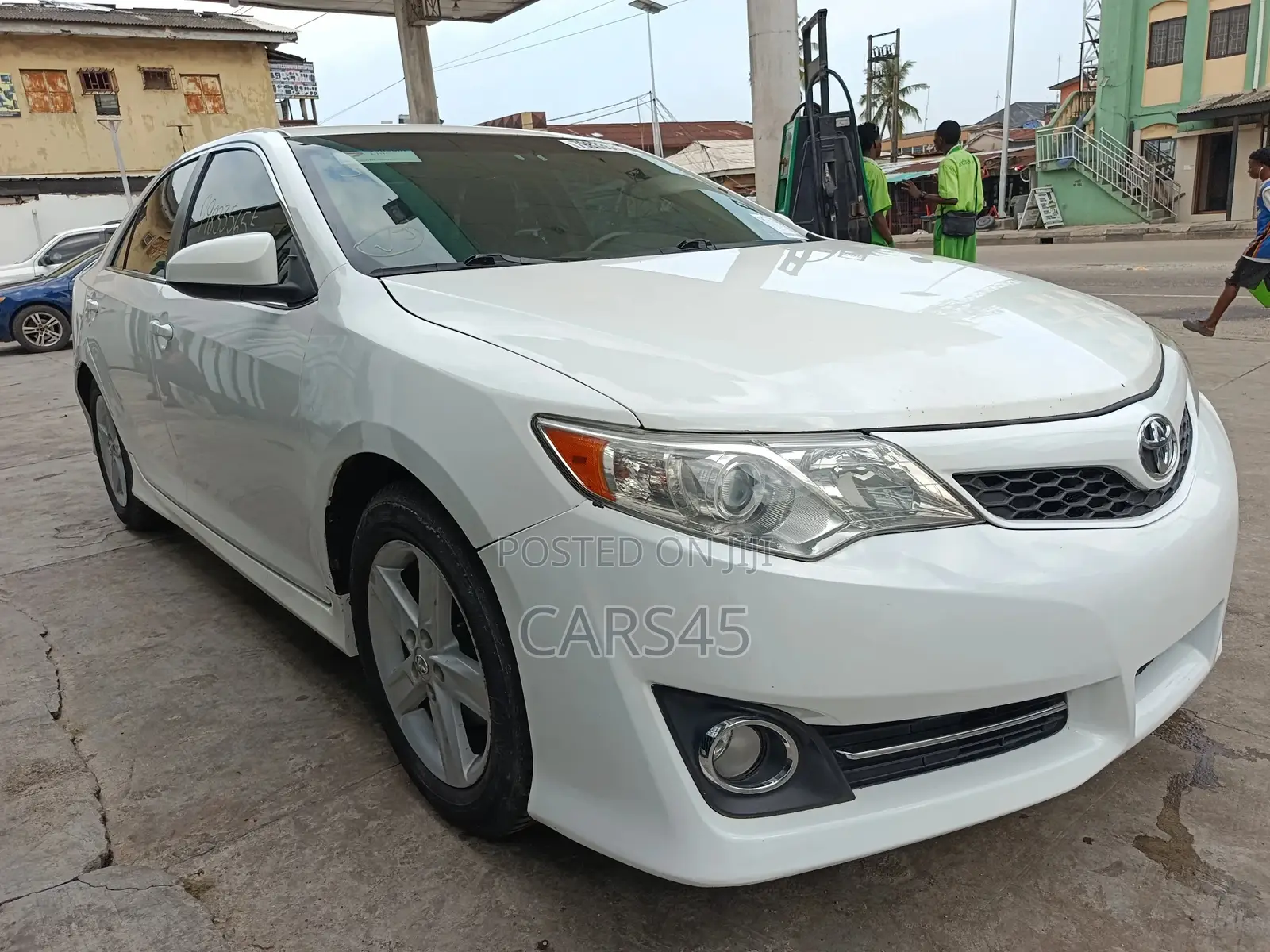 Toyota Camry 2014 White