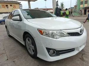 Toyota Camry 2014 White