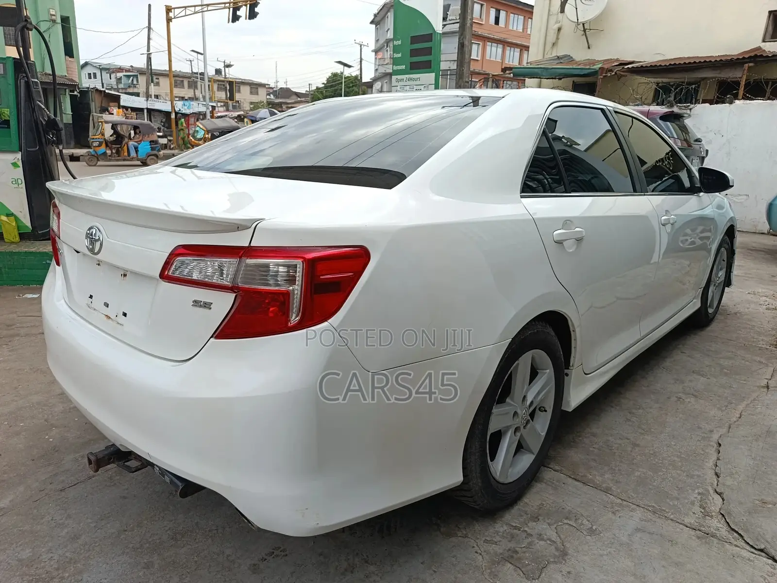 Toyota Camry 2014 White