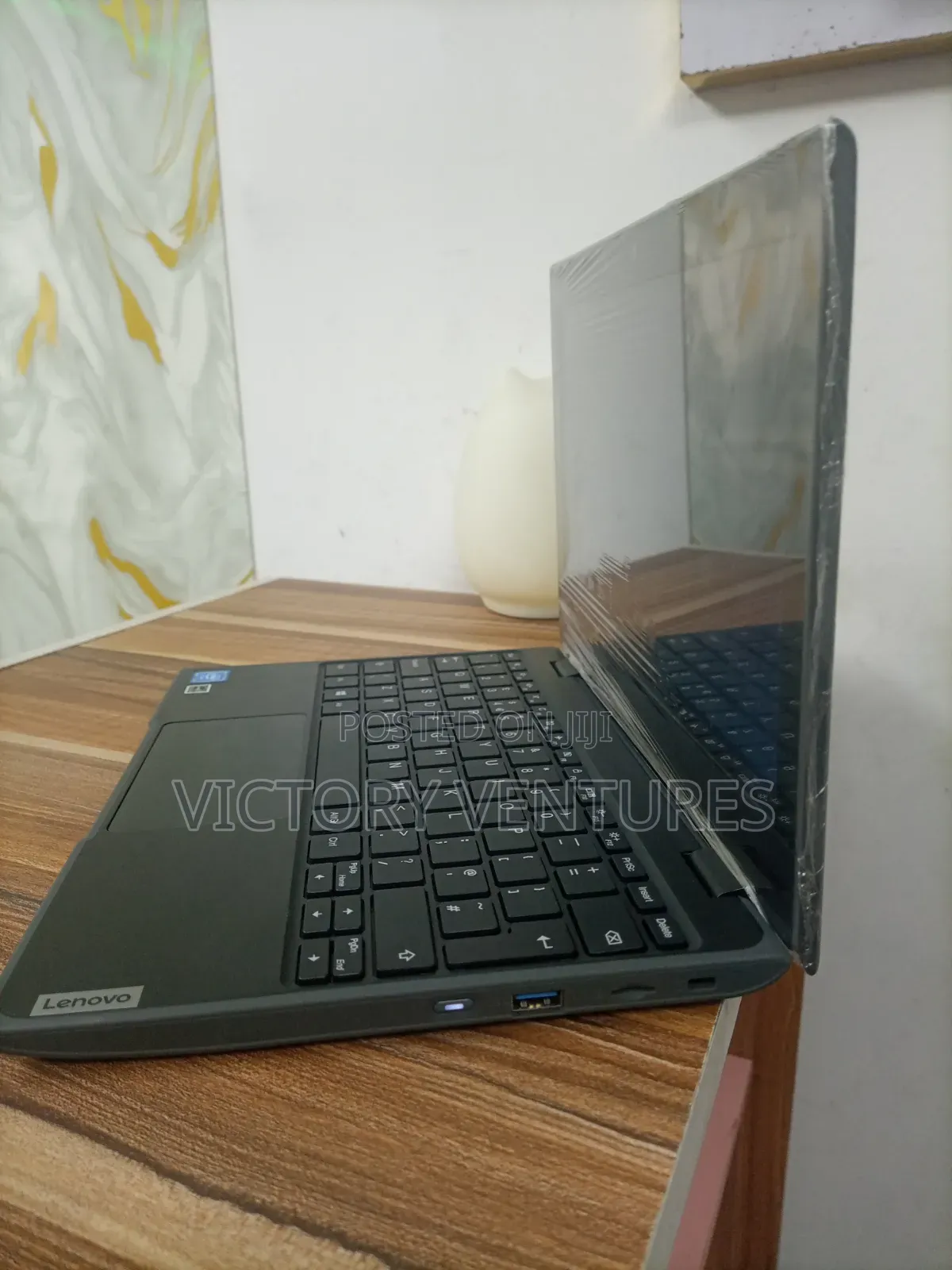 Laptop Lenovo 100e 4GB Intel Celeron SSD 60GB