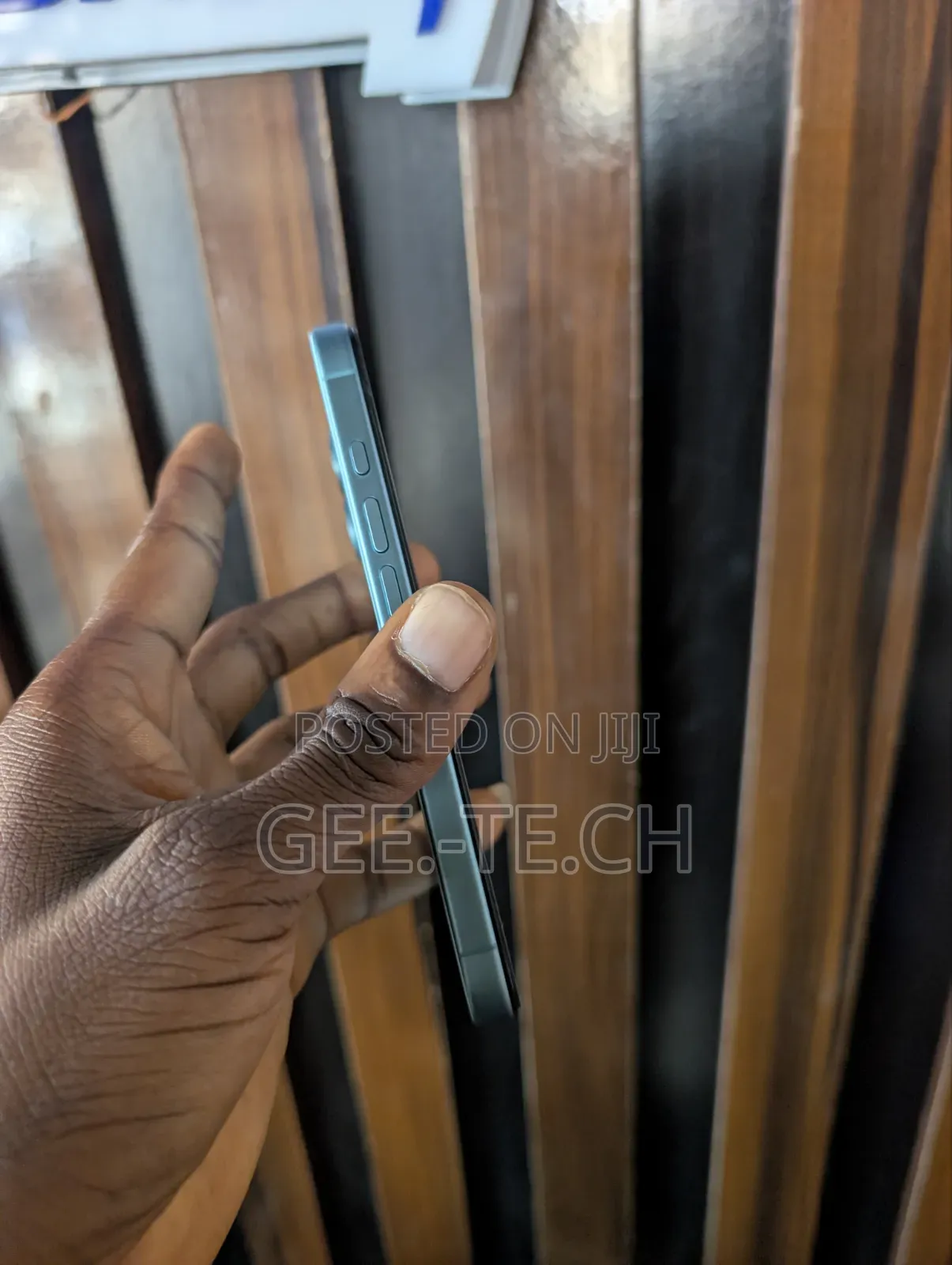 Apple iPhone 16 128 GB Blue