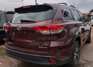 Toyota Highlander 2016 Red
