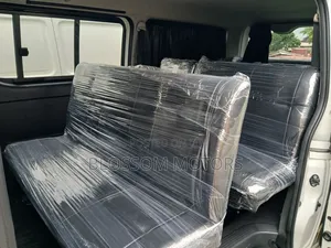 Toyota HiAce 2013 White
