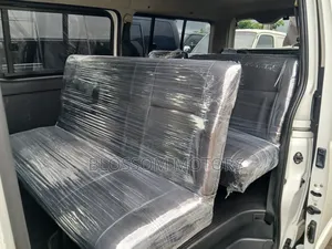 Toyota HiAce 2012 White