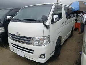 Toyota HiAce 2012 White