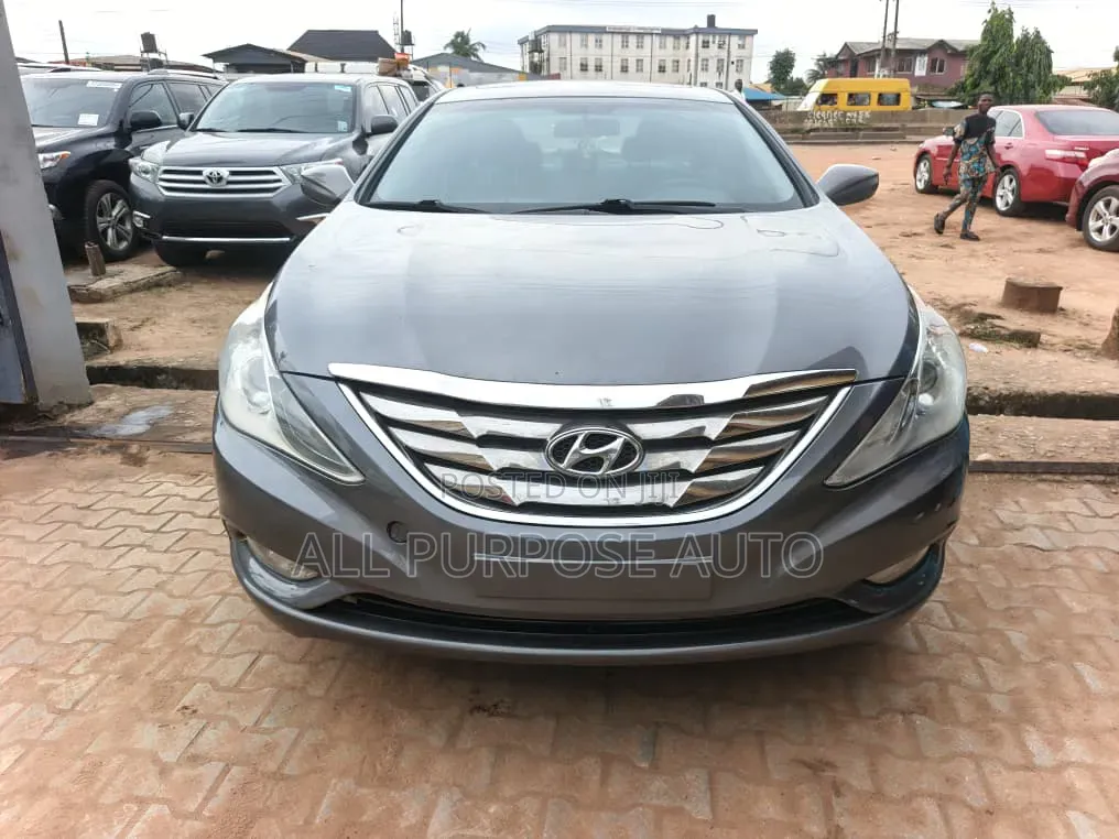 Hyundai Sonata 2011 Gray