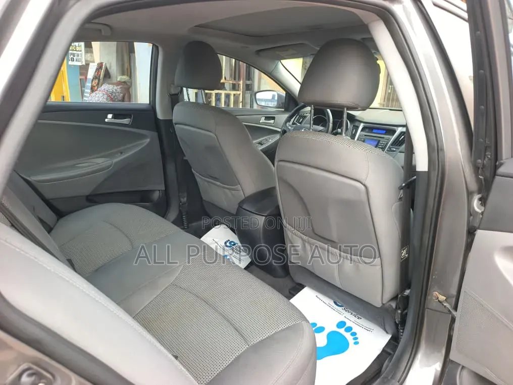 Hyundai Sonata 2011 Gray