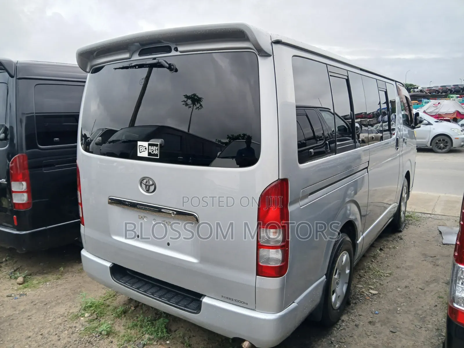 Toyota HiAce 2012 Silver