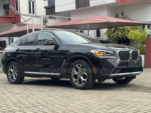 BMW X4 xDrive30i Sports Activity Coupe 2025 Black