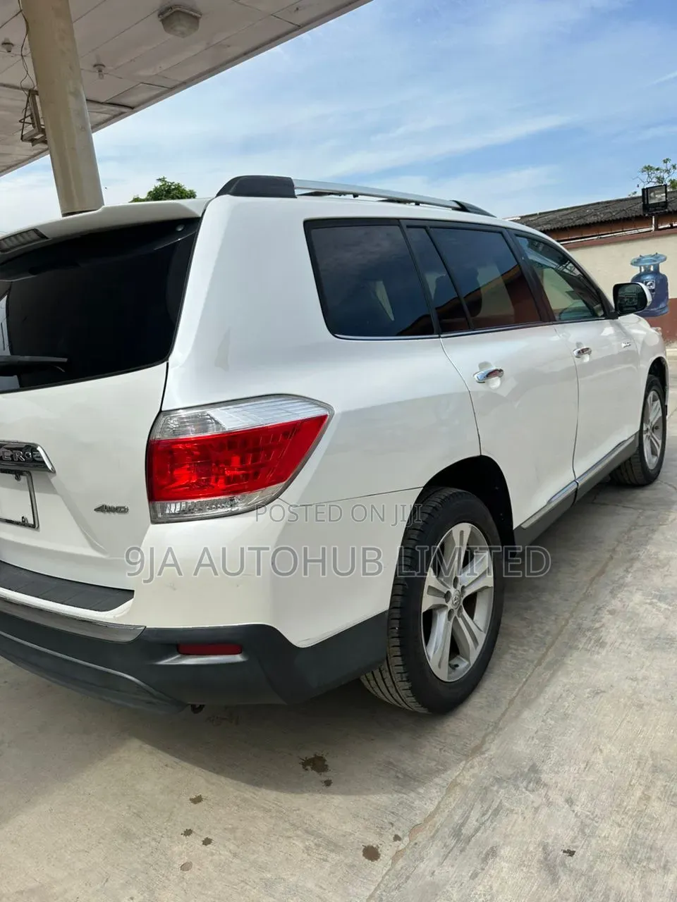 Toyota Highlander Limited 2012 White