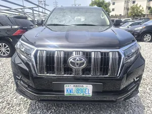 Toyota Land Cruiser 2010 Black