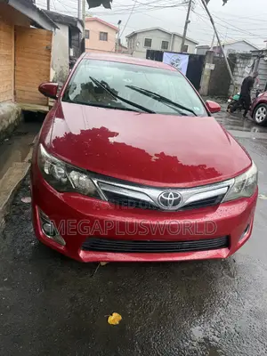 Toyota Camry LE 4dr Sedan (2.5L 4cyl 6A) 2014 Red
