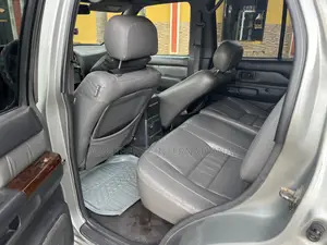 Infiniti QX4 1999 Silver