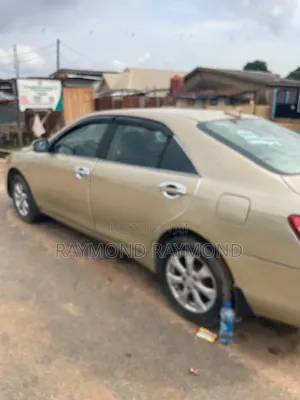 Toyota Camry 2008 Gold