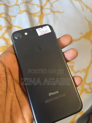 Apple iPhone 7 32 GB Black