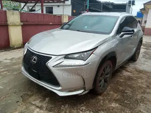 Lexus NX 2016 Silver