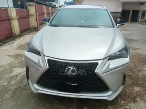 Lexus NX 2016 Silver