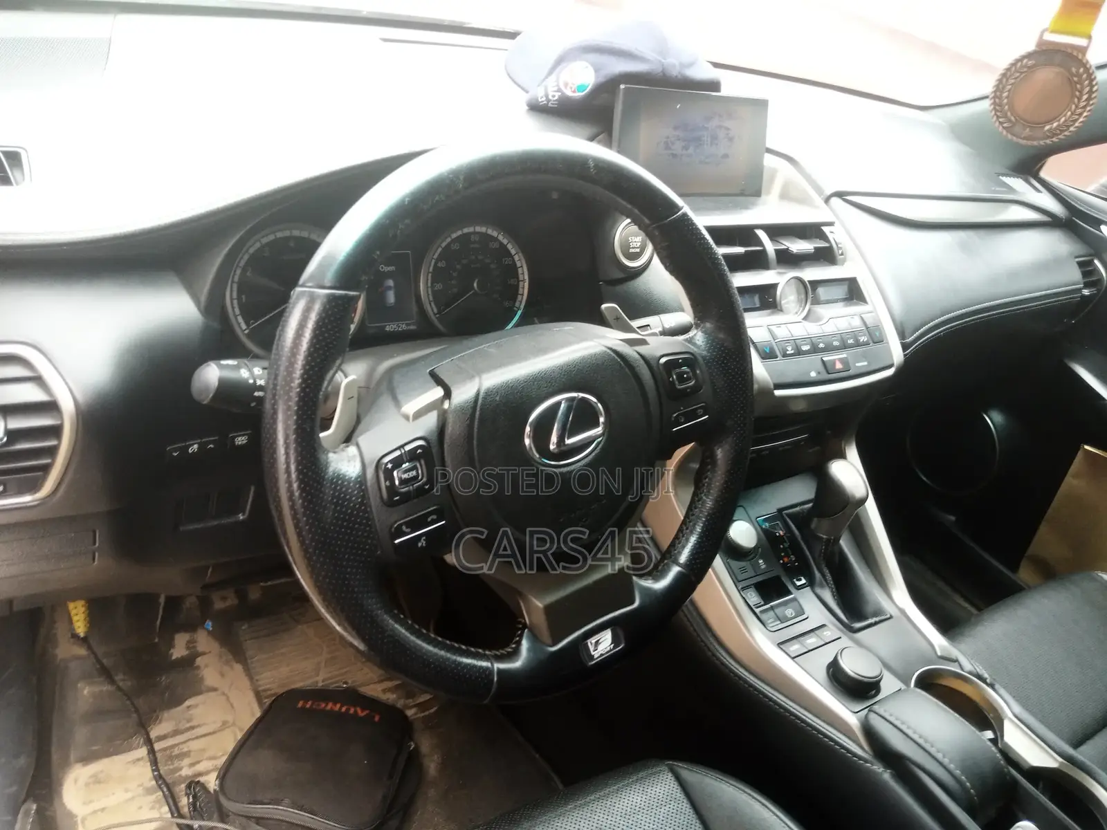 Lexus NX 2016 Silver