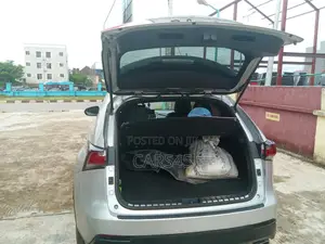Lexus NX 2016 Silver