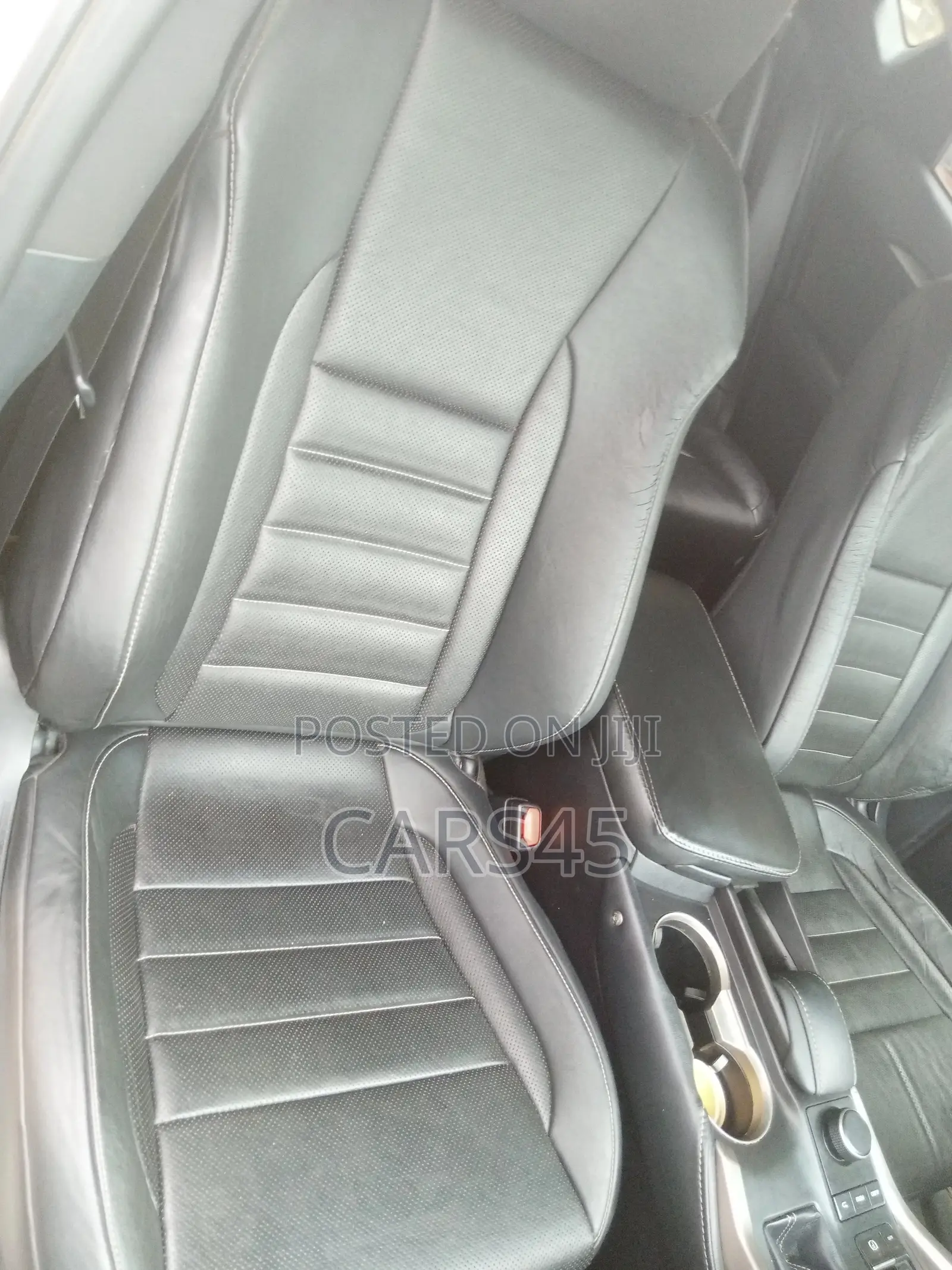 Lexus NX 2016 Silver