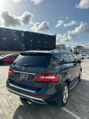 Mercedes-Benz M Class ML350 4dr SUV (3.5L 6cyl 7A) 2015 Gray