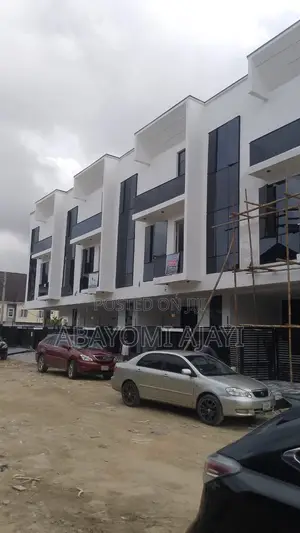 4bdrm House in Ago Palace for sale