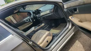 Mercedes-Benz E350 2011 Brown