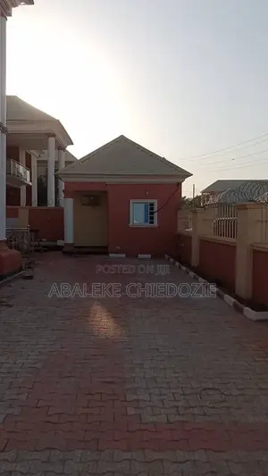 5bdrm Duplex in Police Housing, Kurudu for sale