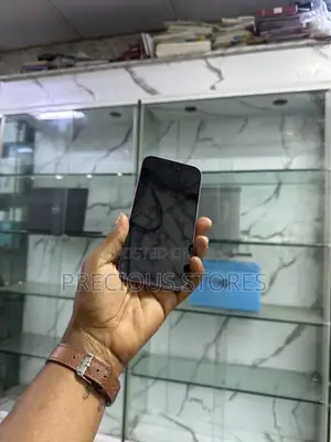 Apple iPhone 16 128 GB Pink
