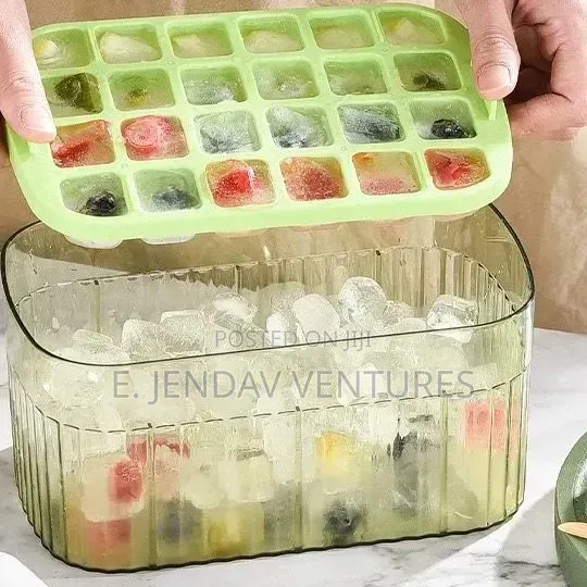 Ice Cube Maker And Storage